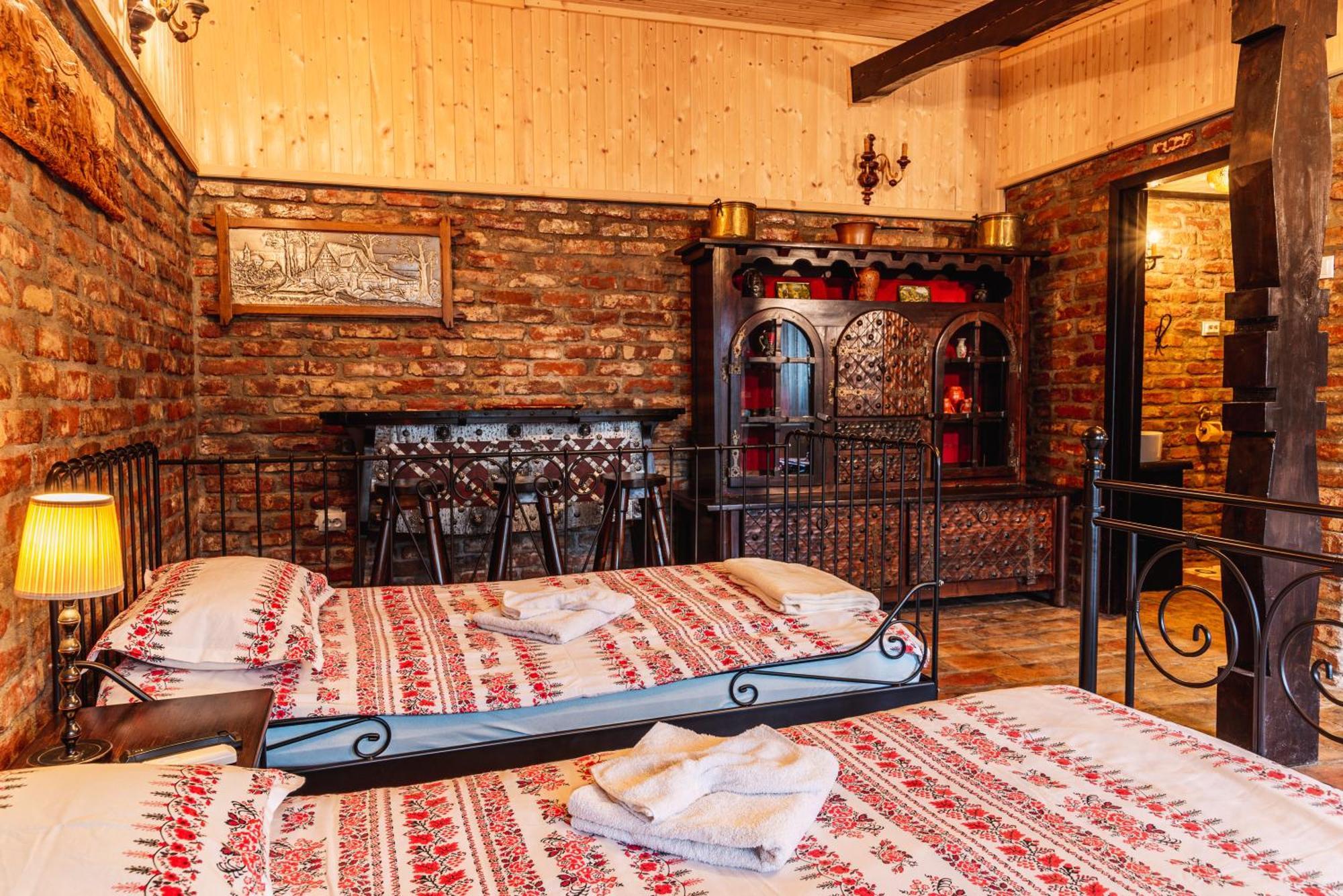 فندق Casa Soseco Orşova المظهر الخارجي الصورة